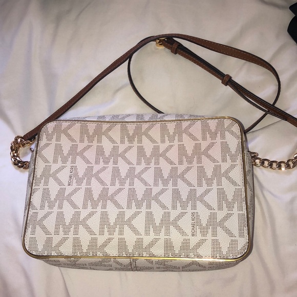 Michael Kors crossbody - Picture 2 of 5